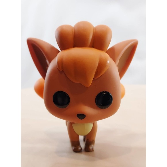 Funko POP! Pokémon Vulpix #580 Vinyl Figurine - Picture 1 of 5